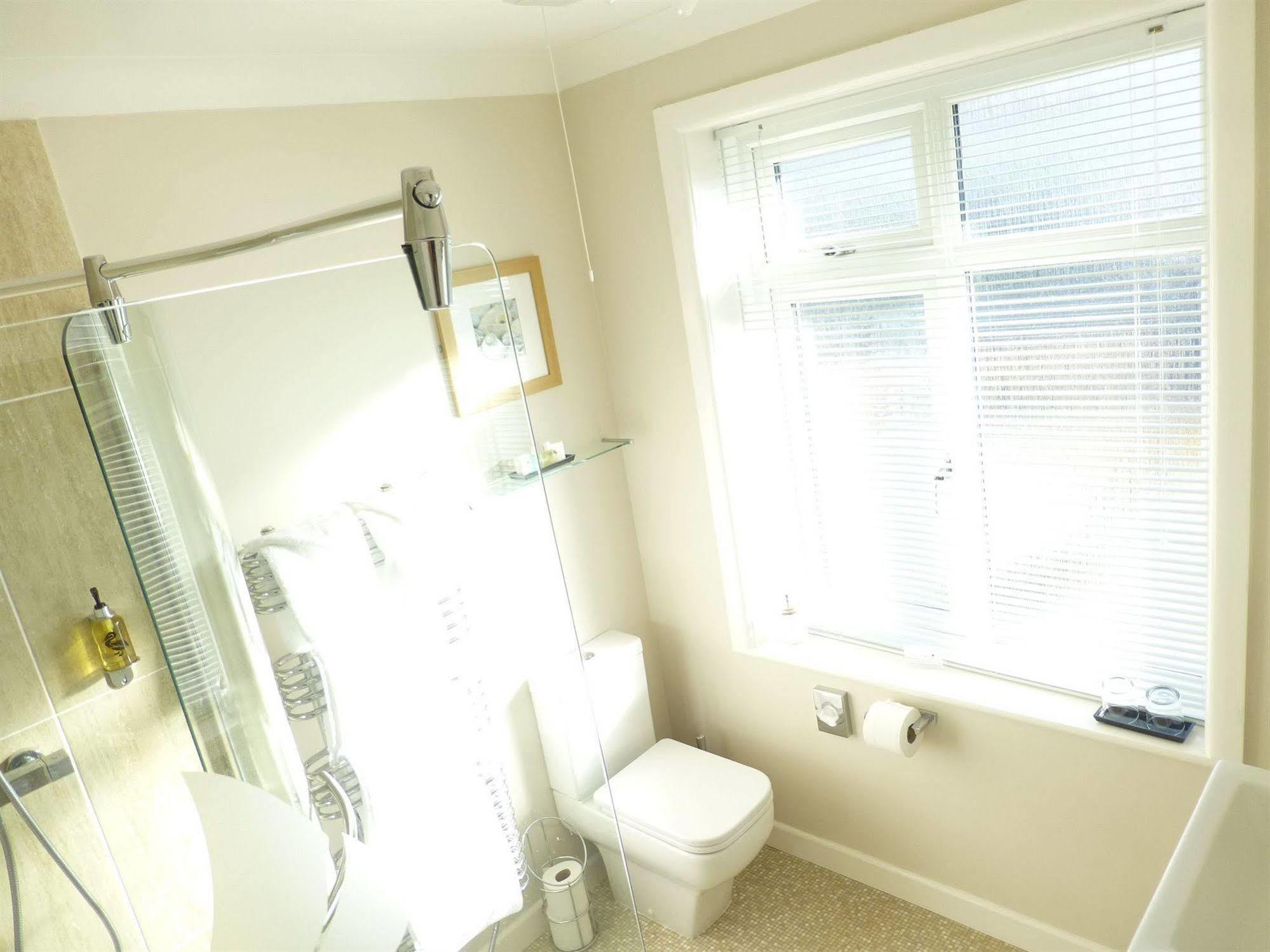 Waters Reach Guest House Christchurch  Eksteriør billede